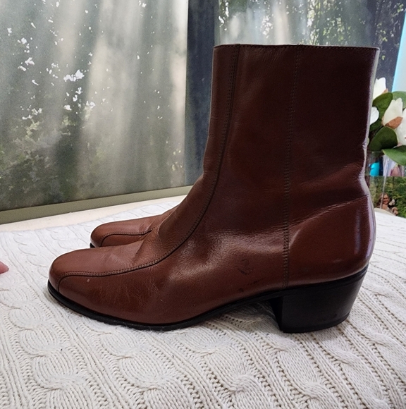 Florsheim Chestnut Leather Dress Shoes.New Condition. - Picture 2 of 14